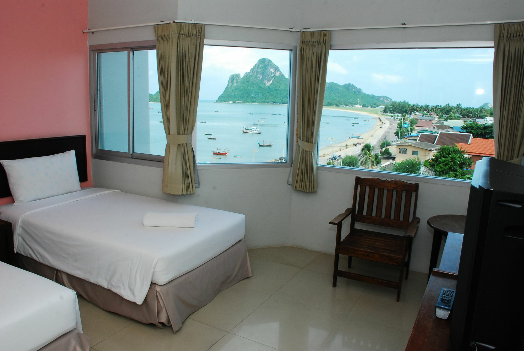Prachuap Beach Hotel Prachuap Khiri Khan Extérieur photo