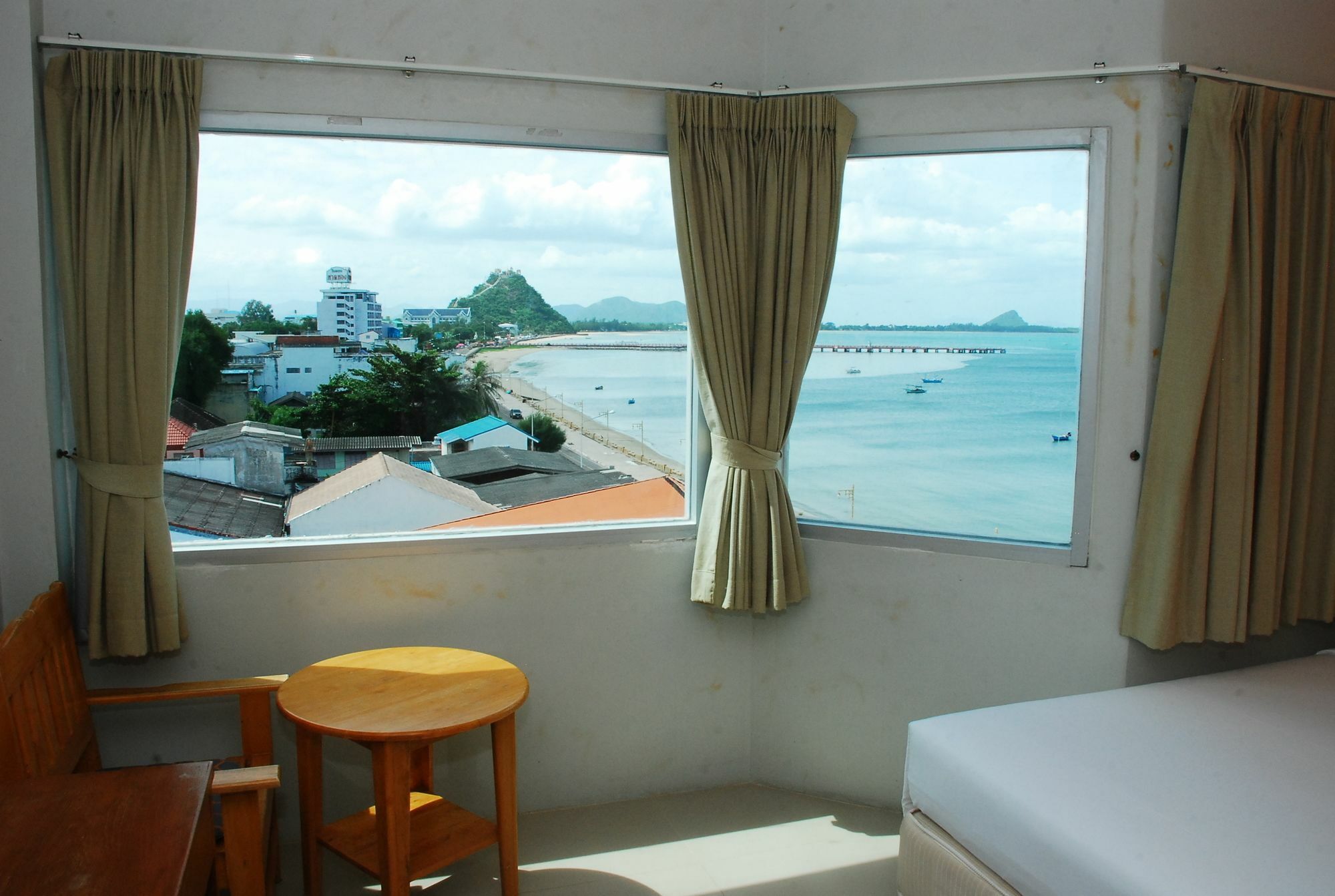 Prachuap Beach Hotel Prachuap Khiri Khan Extérieur photo